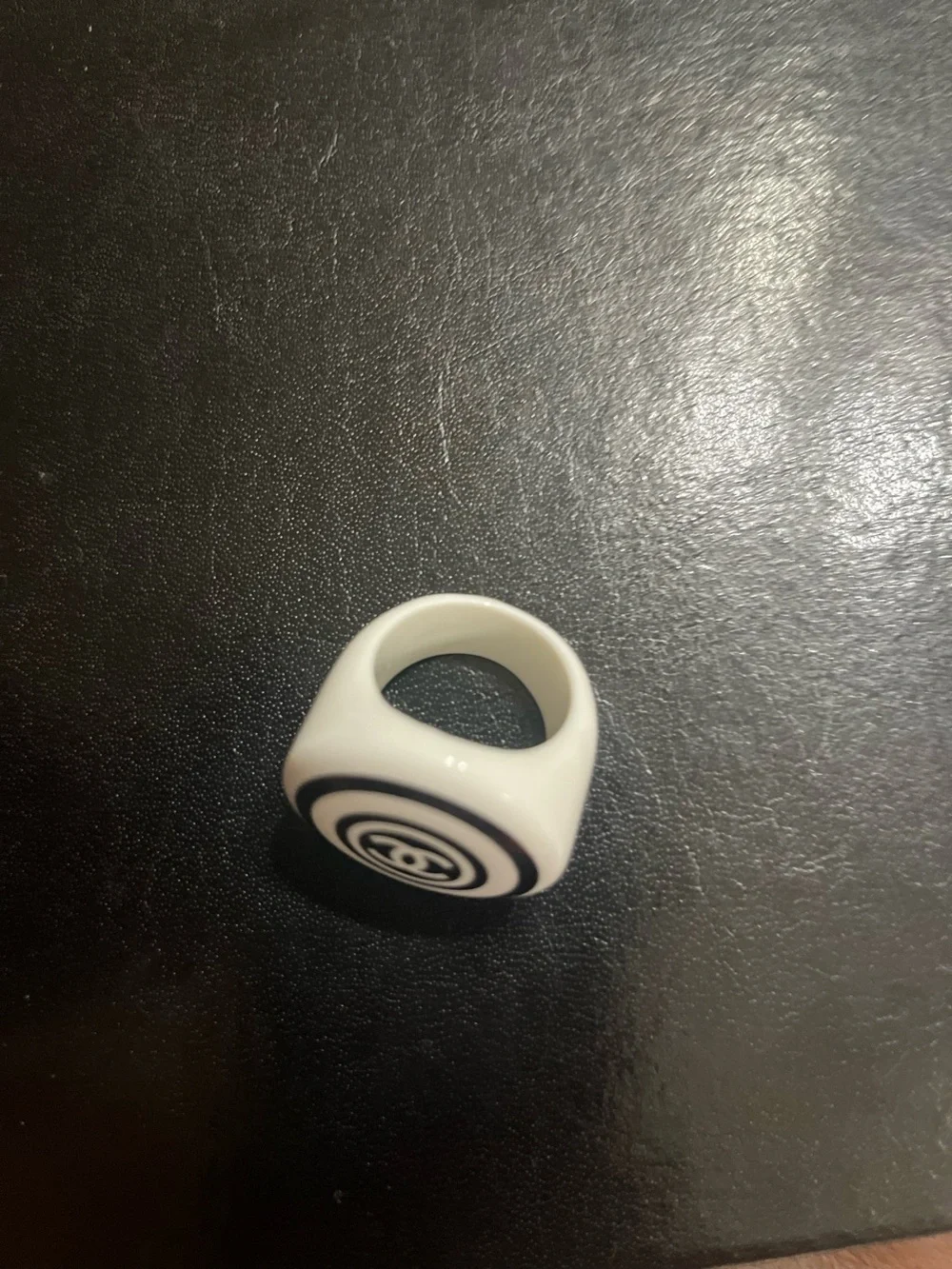 ChaneI Resin Swirl Black White Letter Logo Hippie Boho Vibes Ring Size 8